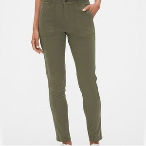 NWOT Banana Republic Olive Green Skinny Jeans